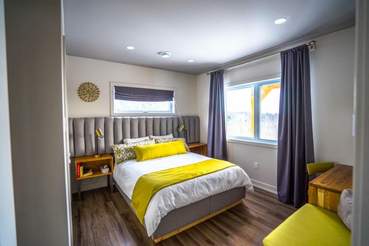 Le Bellevue Modern Lodge Wakefield Exteriör bild