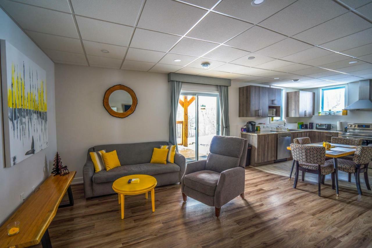 Le Bellevue Modern Lodge Wakefield Exteriör bild